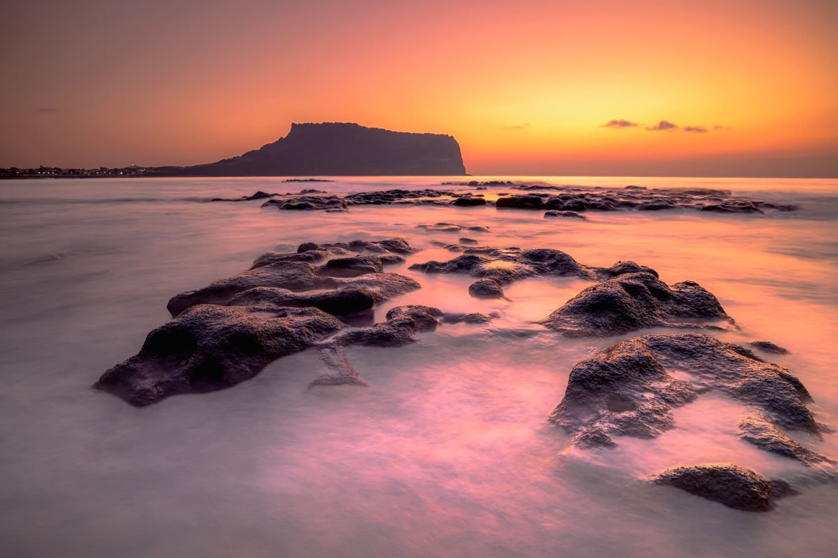 Stunning sunrise over Seongsan Ilchulbong Peak on Jeju Island
